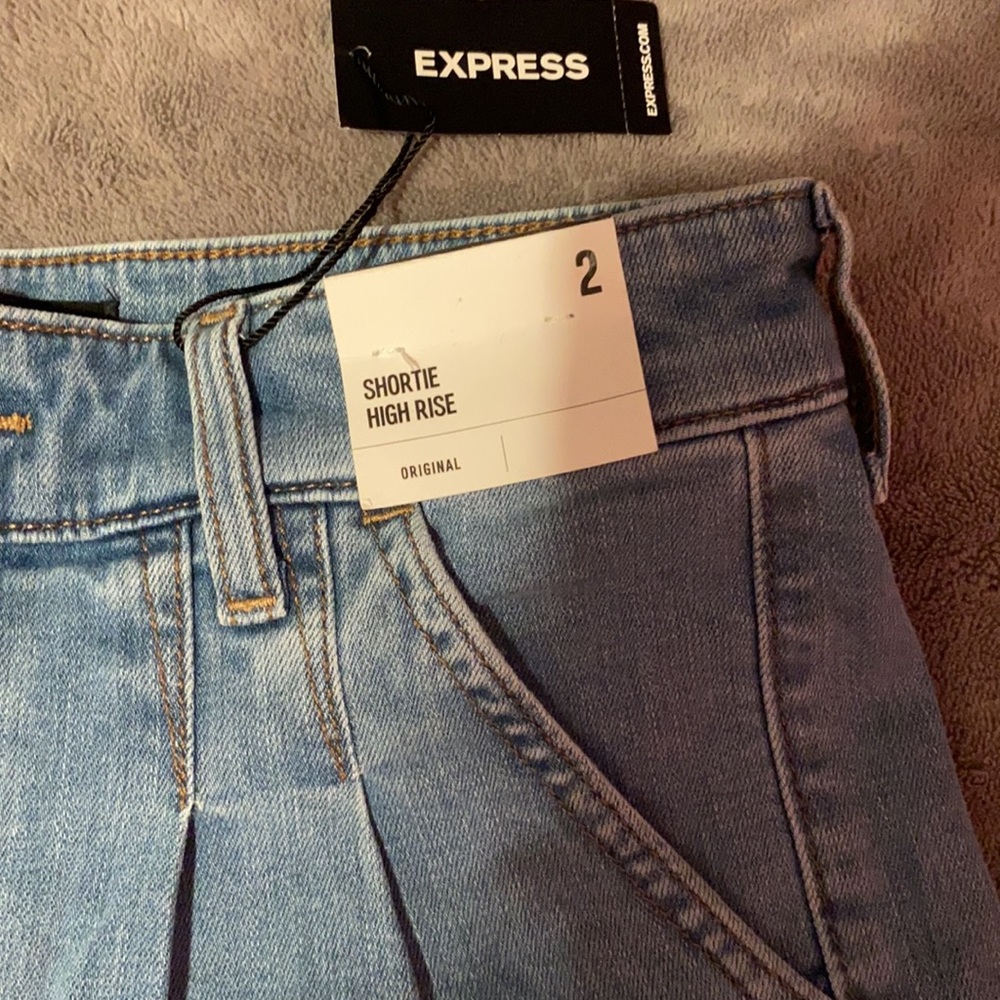 Express shorts - Picture 2 of 5
